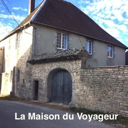 La Maison Du Voyageur 1546 Passavant Экстерьер фото