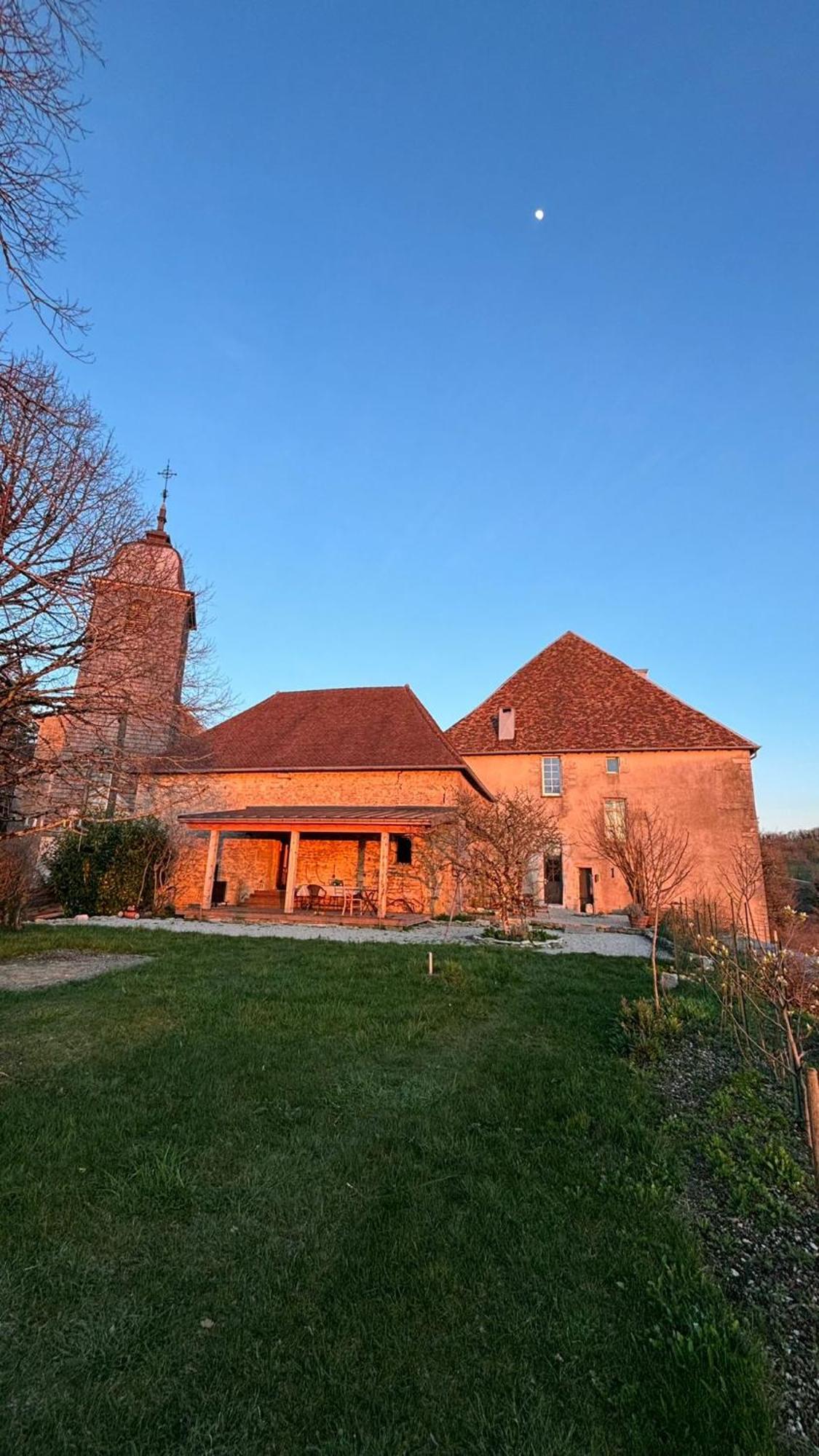 La Maison Du Voyageur 1546 Passavant Экстерьер фото